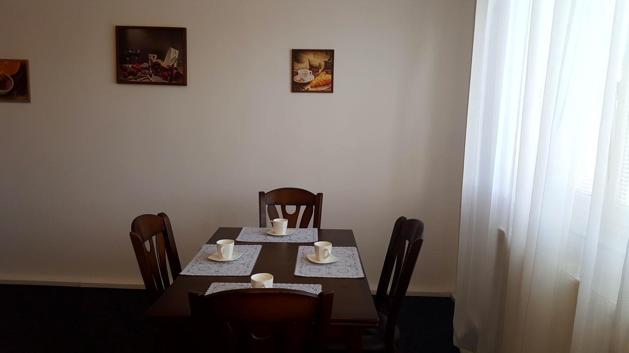 Penzion Arti Praha Bagian luar foto
