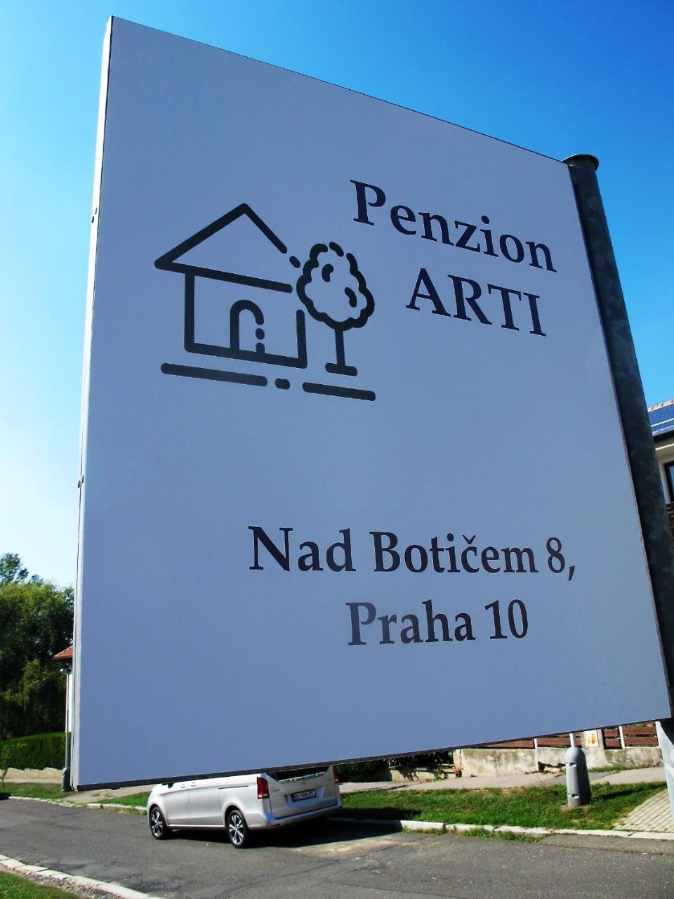 Penzion Arti Praha Bagian luar foto