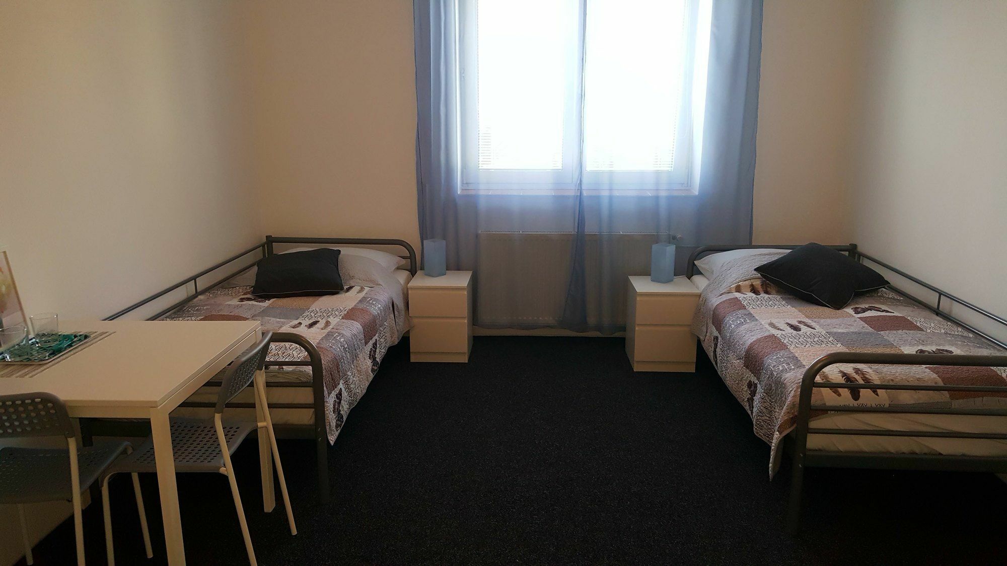 Penzion Arti Praha Bagian luar foto